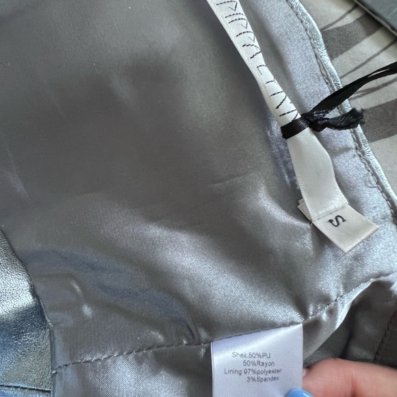 Silver crop top from Urban Outfitters - new with tags - Picture 4 of 4